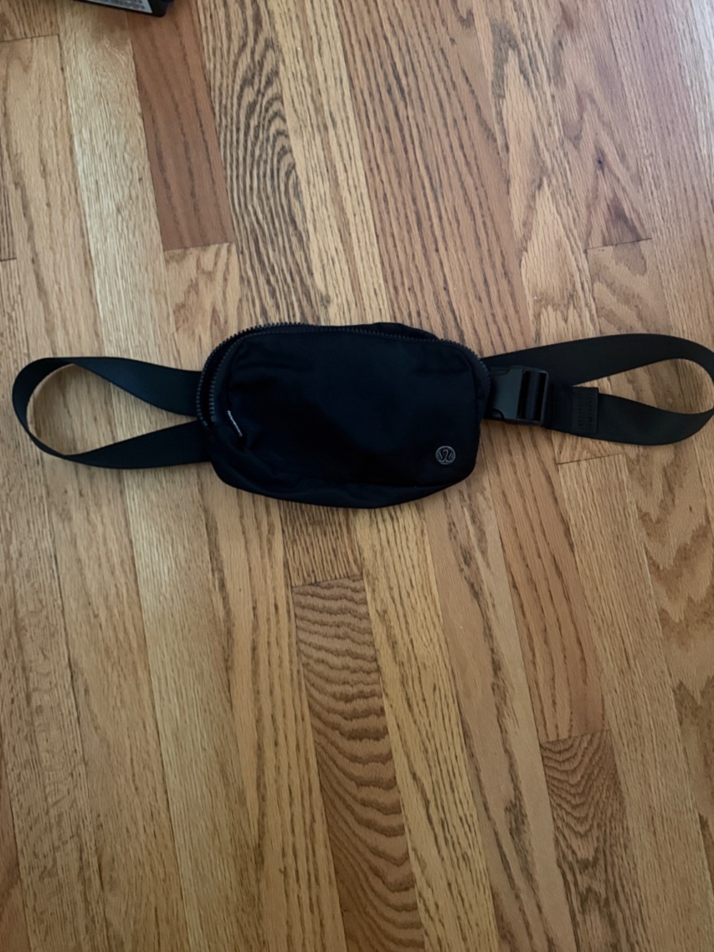 Lululemon black belt bag